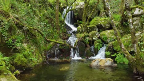 Flying-into-Waterfall-at-the-Start-of-the-Sil-River-Canyon-in-Ribeira-Sacra,-Spain