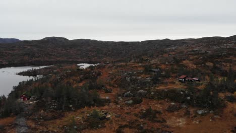 Norwegian-fall-on-the-mountain