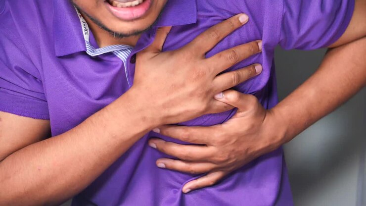 Man experiencing chest pain