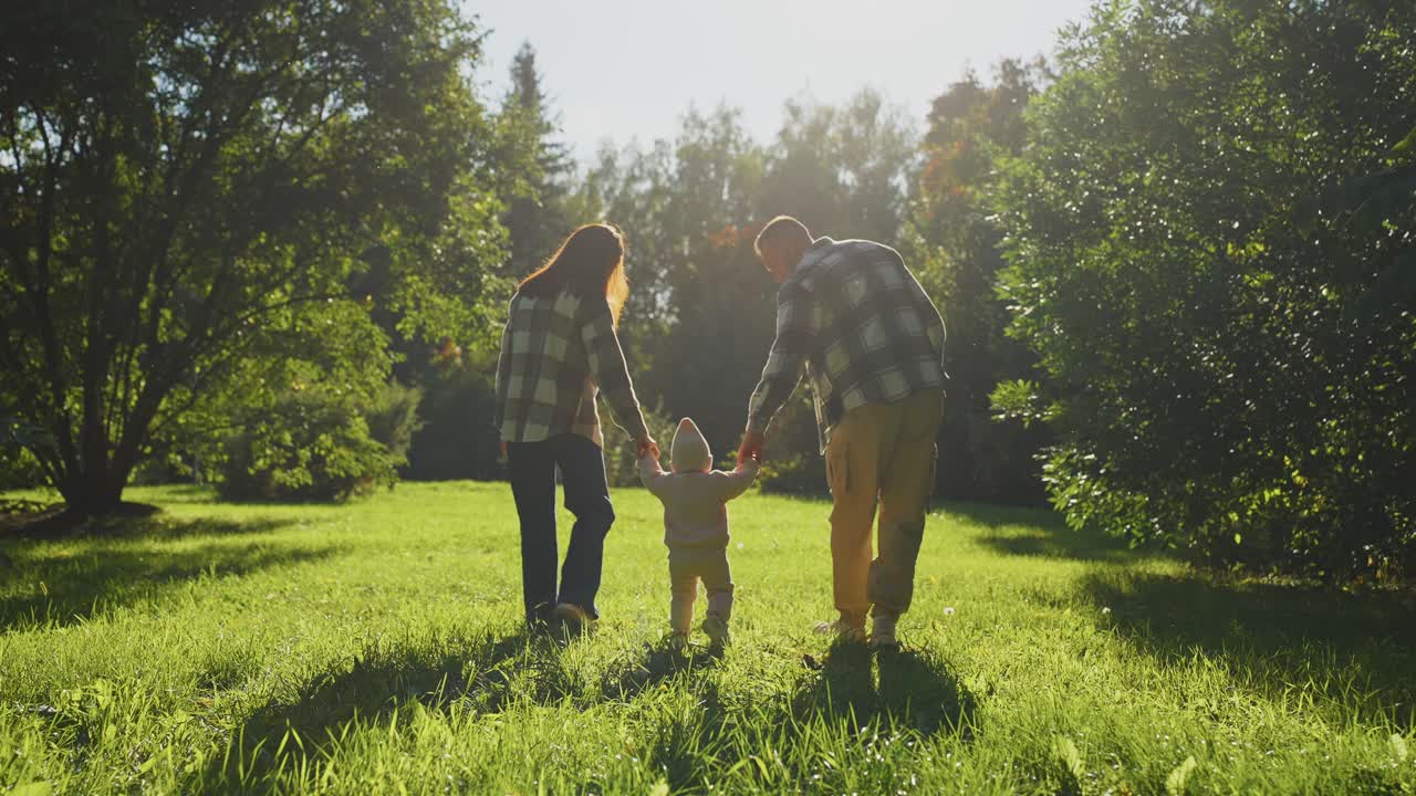 семейная прогулка в парке