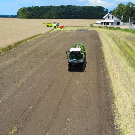 pulverizador agrícola autopropulsado