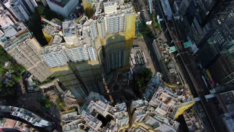 vista aérea del horizonte de hong kong y rascacielos residenciales