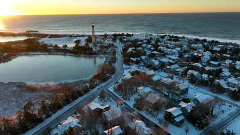 Lighthouse-and-ocean-at-sunrise