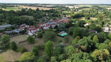 Mucho-Hadham-Histórico-Típico-Pueblo-Inglés-Hertfordshire-Retroceder-Revelar-Vista-Aérea