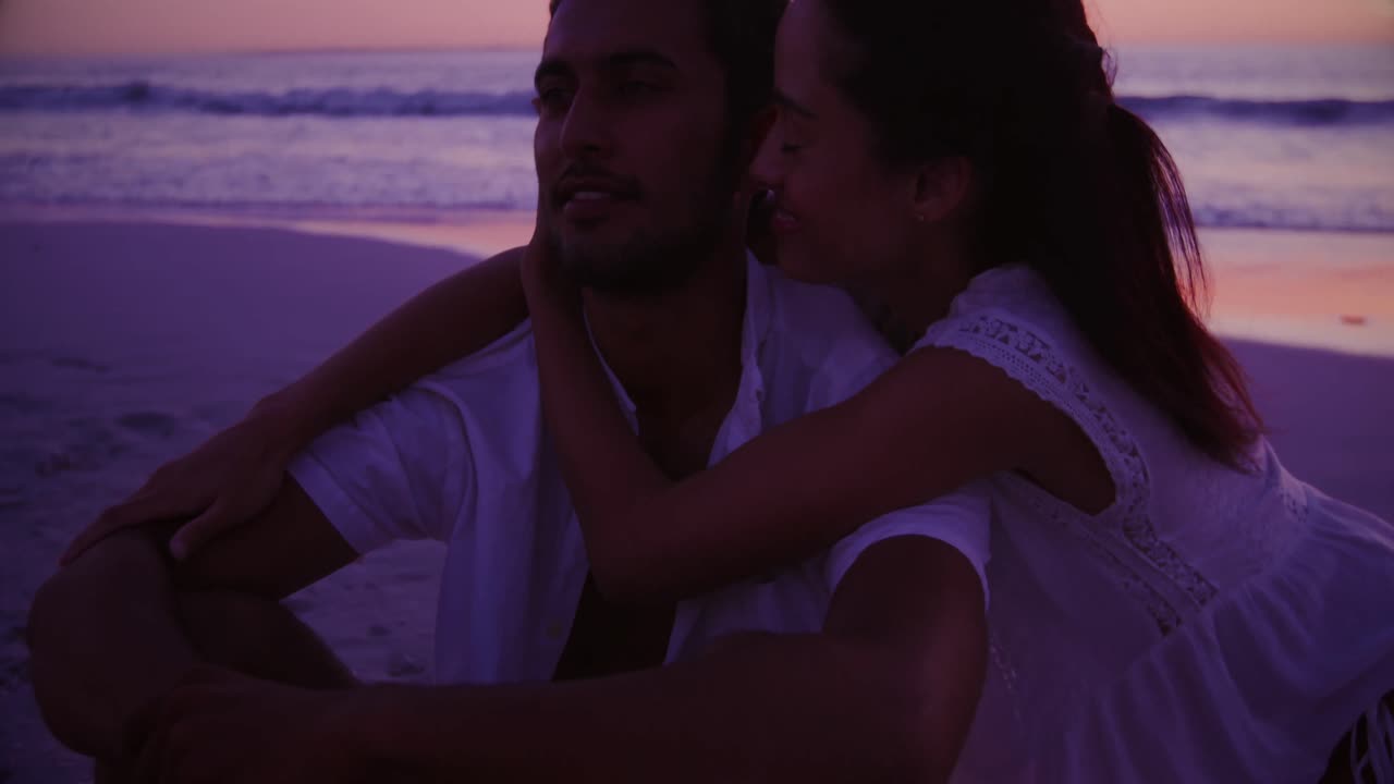 바 ⁇ 가에 있는 젊은 부부