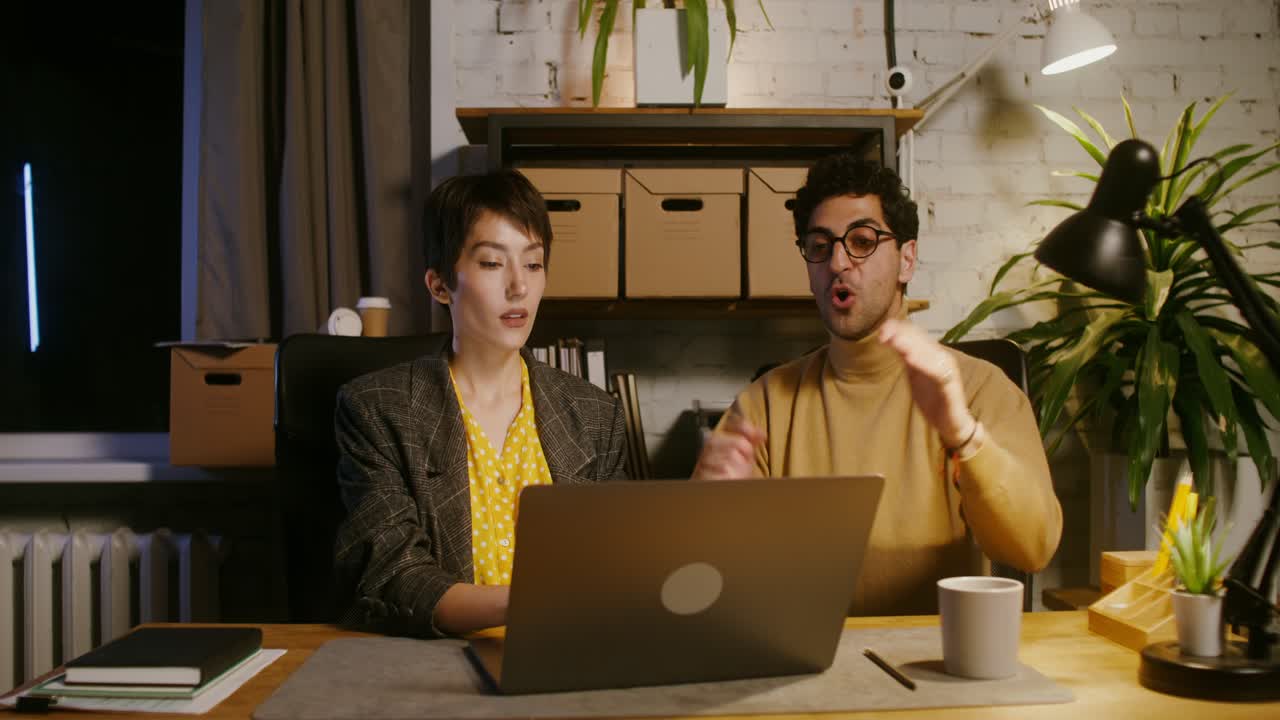 비즈니스 협업과 축제