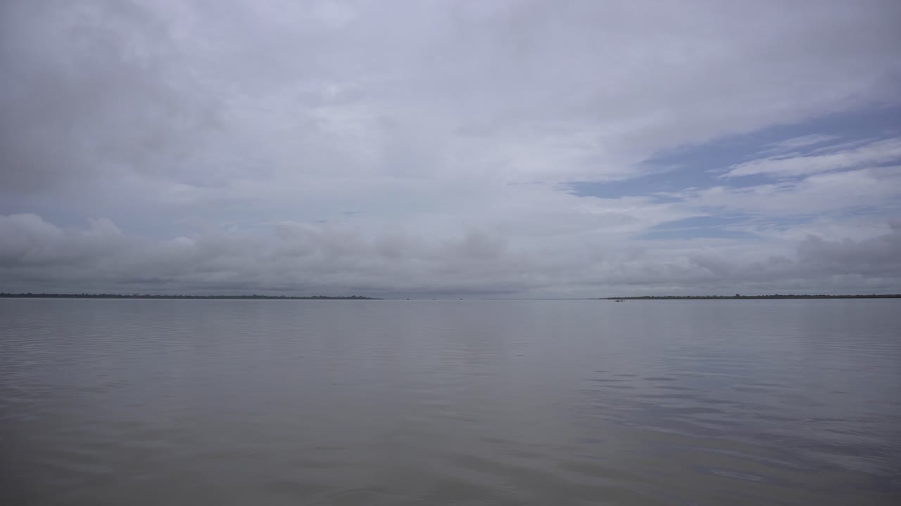브라마푸트라 강 (brahmaputra river) 은 인도 북동부에서 가장 큰 강 중 하나입니다.