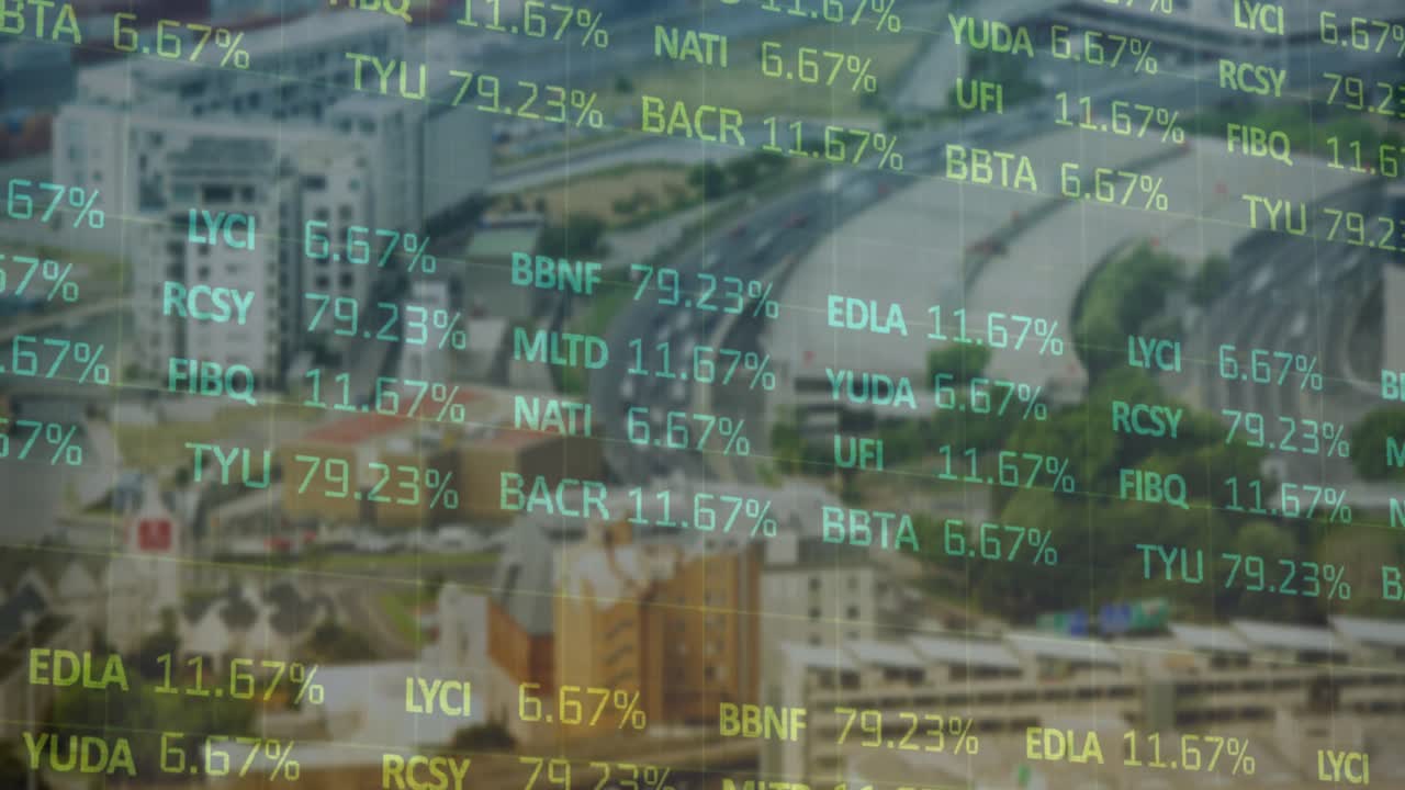 animación de tablero de comercio multicolor sobre vista aérea de vehículos en la calle en la ciudad