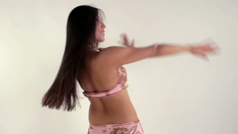 mujer bailando tradicionalmente 27
