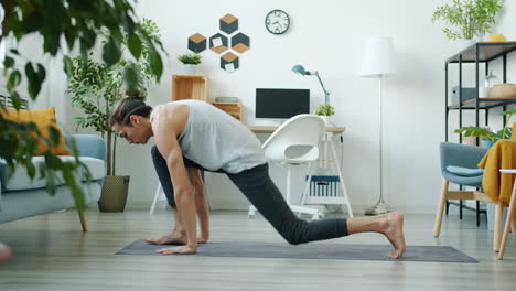 práctica del yoga en el hogar