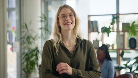 professional businesswoman portrait in modern office
