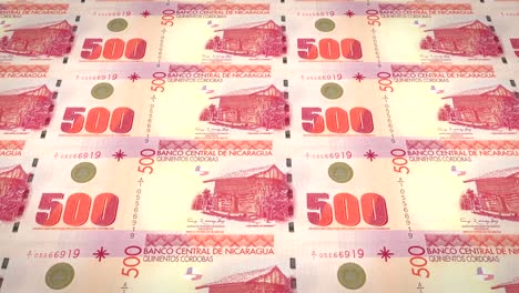 serie de billetes de cincocientos cordoba nicaragüense del banco central de nicaragua rodando en la pantalla, monedas del mundo, dinero en efectivo, bucle