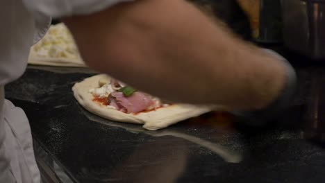 Llevar-Pizza-Al-Horno-Hd