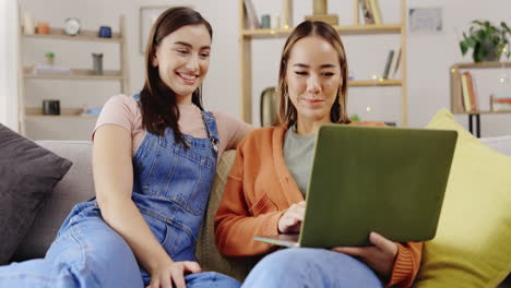 Happy,-friends-and-women-with-a-laptop