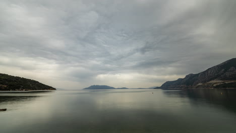 Schöner-Strand-Und-Küste-Griechenlands