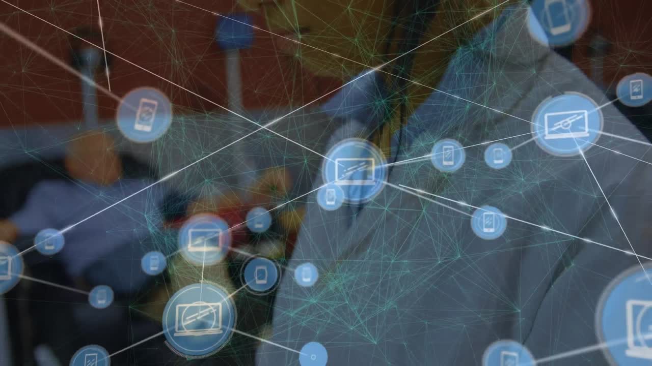 animación de la red de conexiones y procesamiento de datos sobre el médico masculino