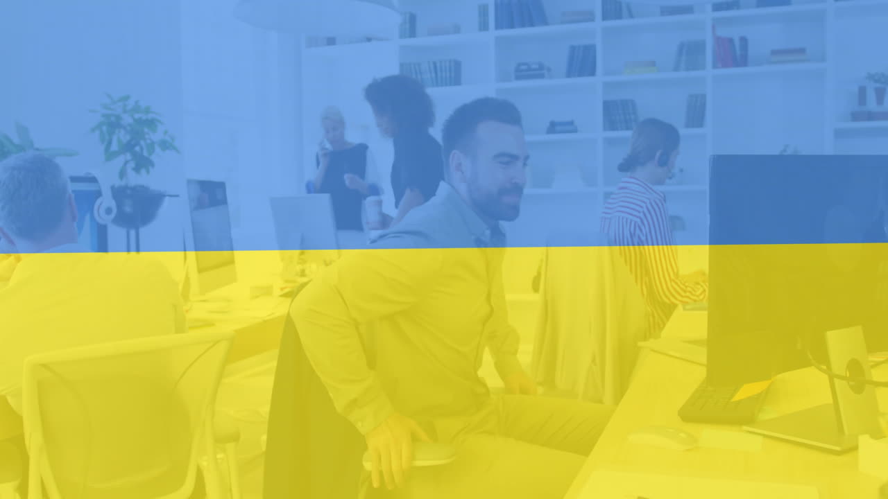 현대 사무실에서 일하는 다양한 사업가들에 대한 우크라이나 발 애니메이션