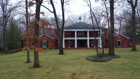 beautiful video of fortuna missouri homestead in rural missouri during a cloudy afternoon