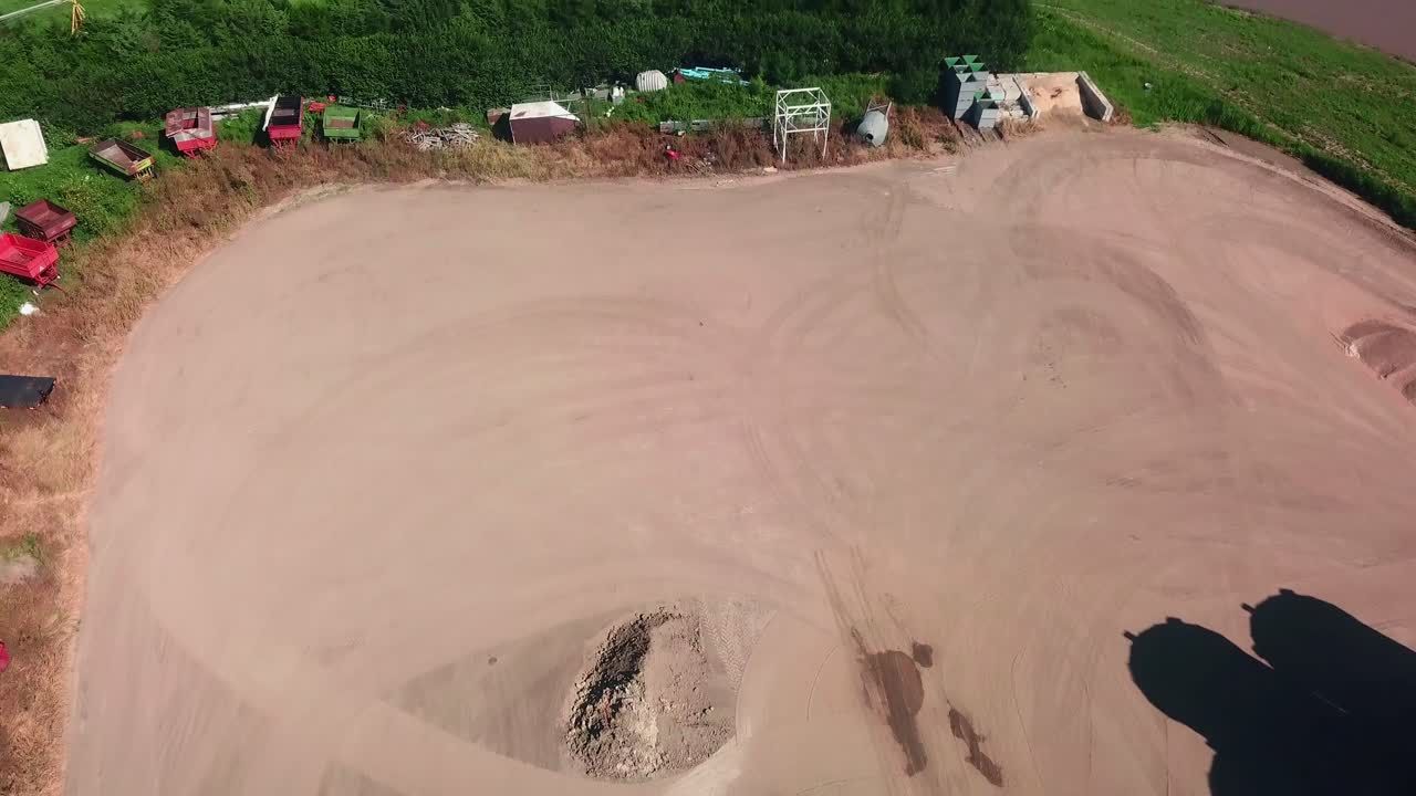 미국 네브래스카에 위치한 전 세계에 덮개 종자를 수출하는 농기업의 무인 항공기 조감도