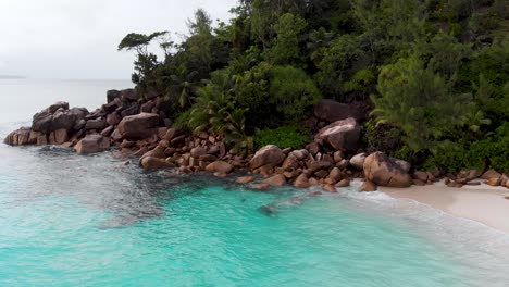 Luftaufnahme-Der-Schönsten-Strände-Und-Des-Türkisfarbenen-Wassers-Der-Seychellen