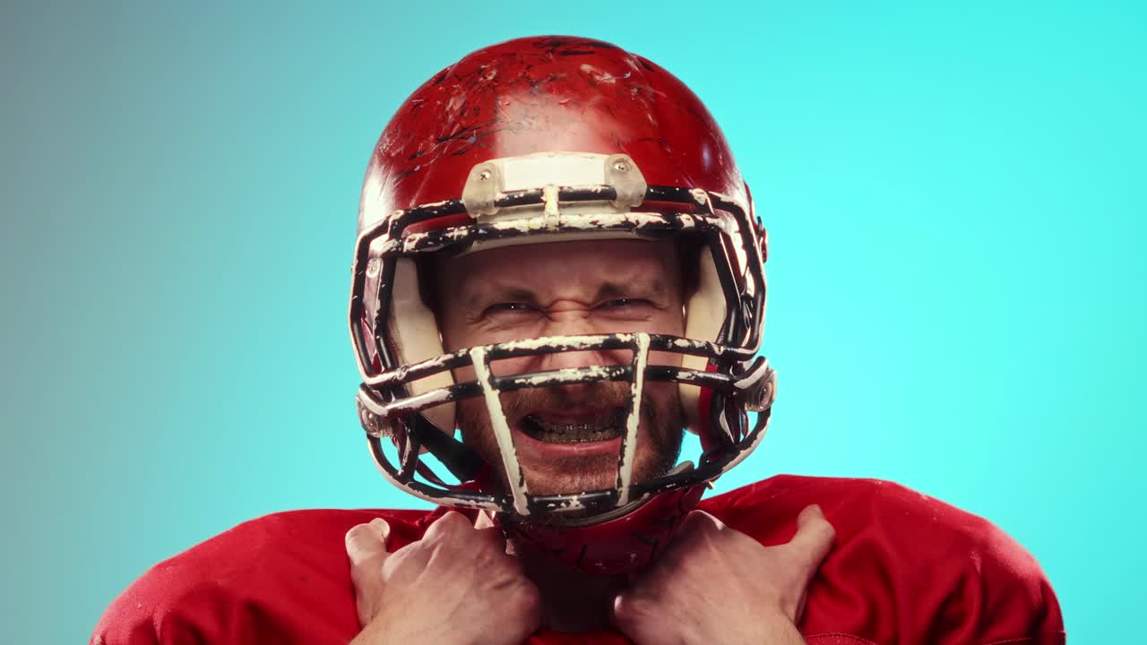 Giocatore di football arrabbiato