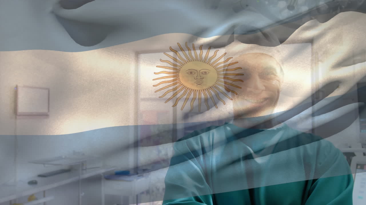 아르헨티나 발의 애니메이션: 두 인종의 외과 의사가 수술실에서 팔을 고 서 있습니다.