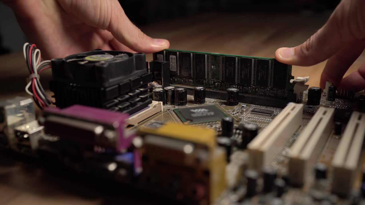 Installing RAM in a Computer