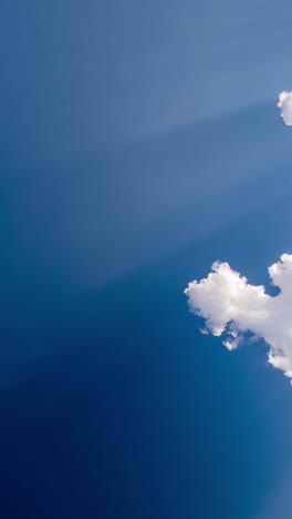 passing-clouds-in-sky-in-vertical