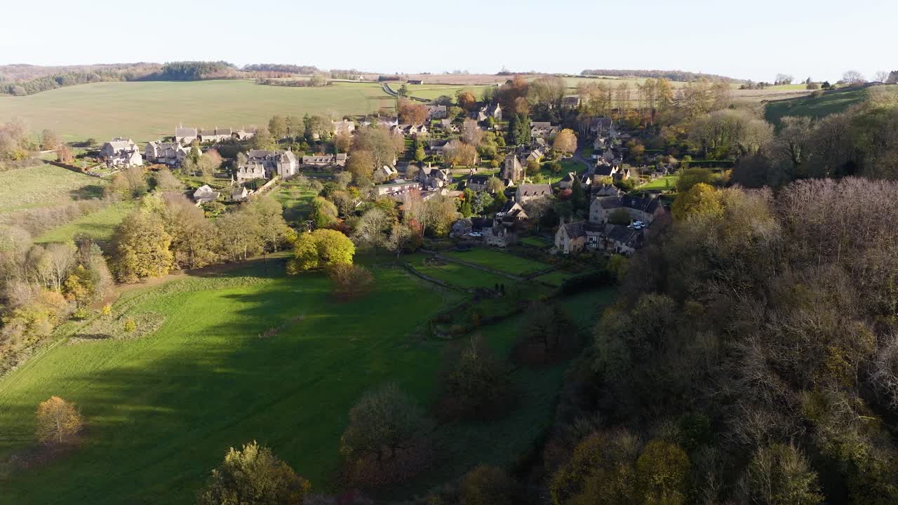 сноушилл котсволд деревня осень великобритания воздушный пейзаж сельская местность англия