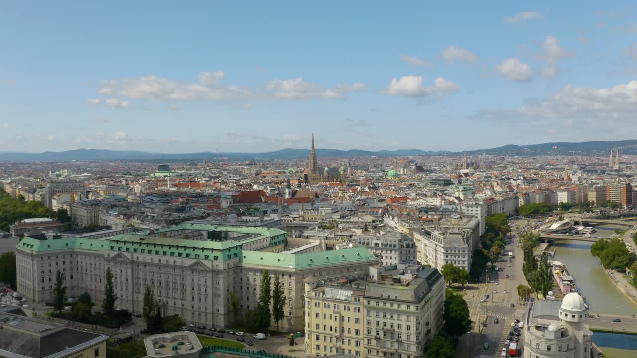 Veduta aerea di Vienna, Austria, con la Cattedrale di Santo Stefano
