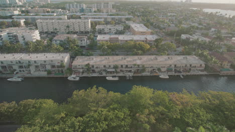 Miami-Aventura-Luxury-buildings-during-sunset-by-the-marina-006