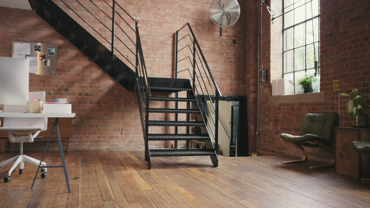 oficina, sala y espacio creativo con mesa