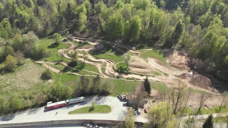 Drone-shot-of-park-in-the-forest