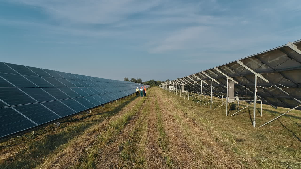 техническое обслуживание солнечных панелей