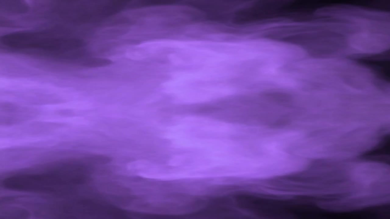 Nuvole di fumo viola astratte in espansione su sfondo nero