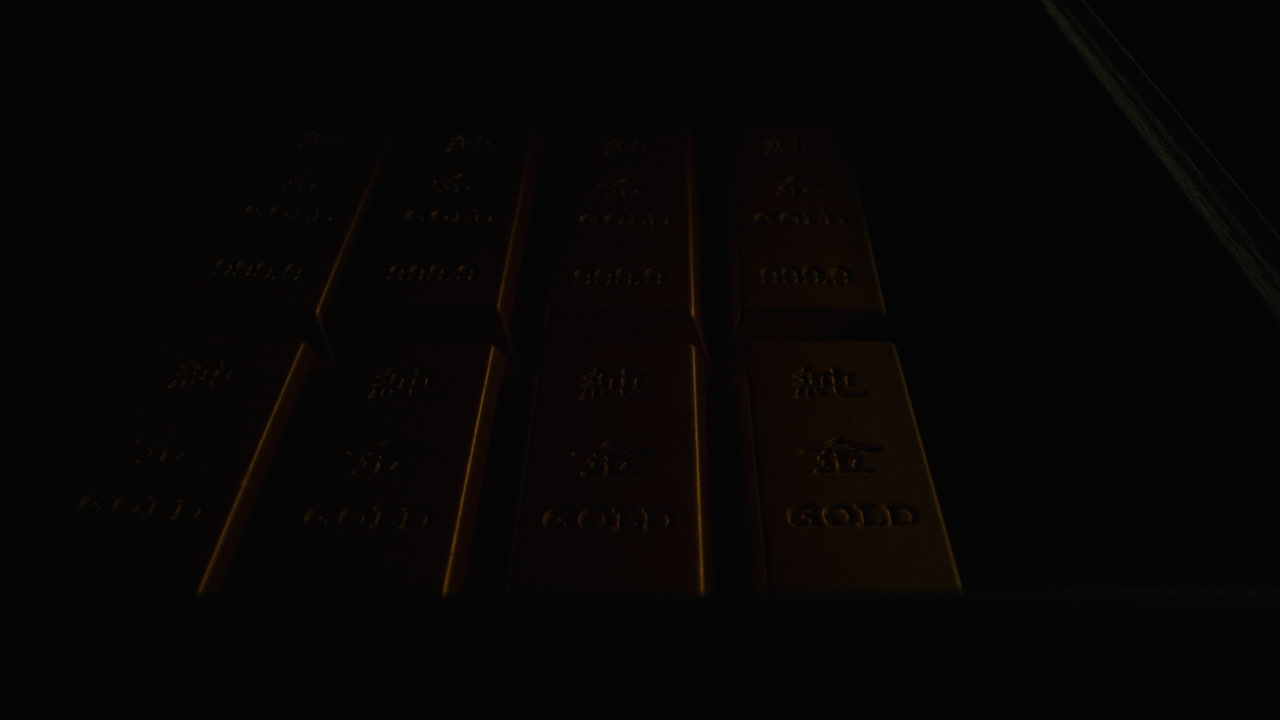 luz en el banco de almacenamiento de oro inversión lingot barra de mercado estrategia de guerra