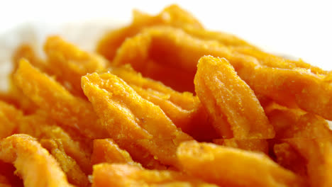 patatas fritas en la mesa