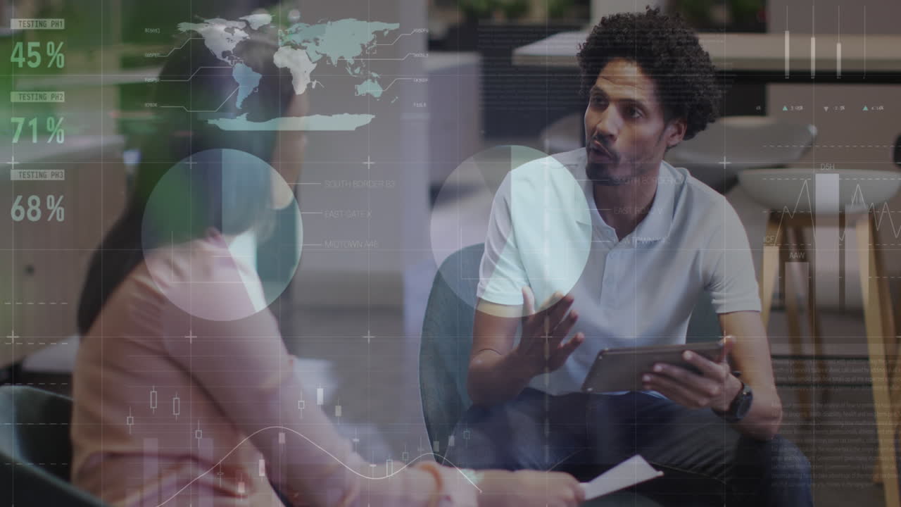 animación del procesamiento de datos estadísticos contra hombres y mujeres diversos discutiendo en la oficina