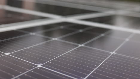 el panel solar está cerca.