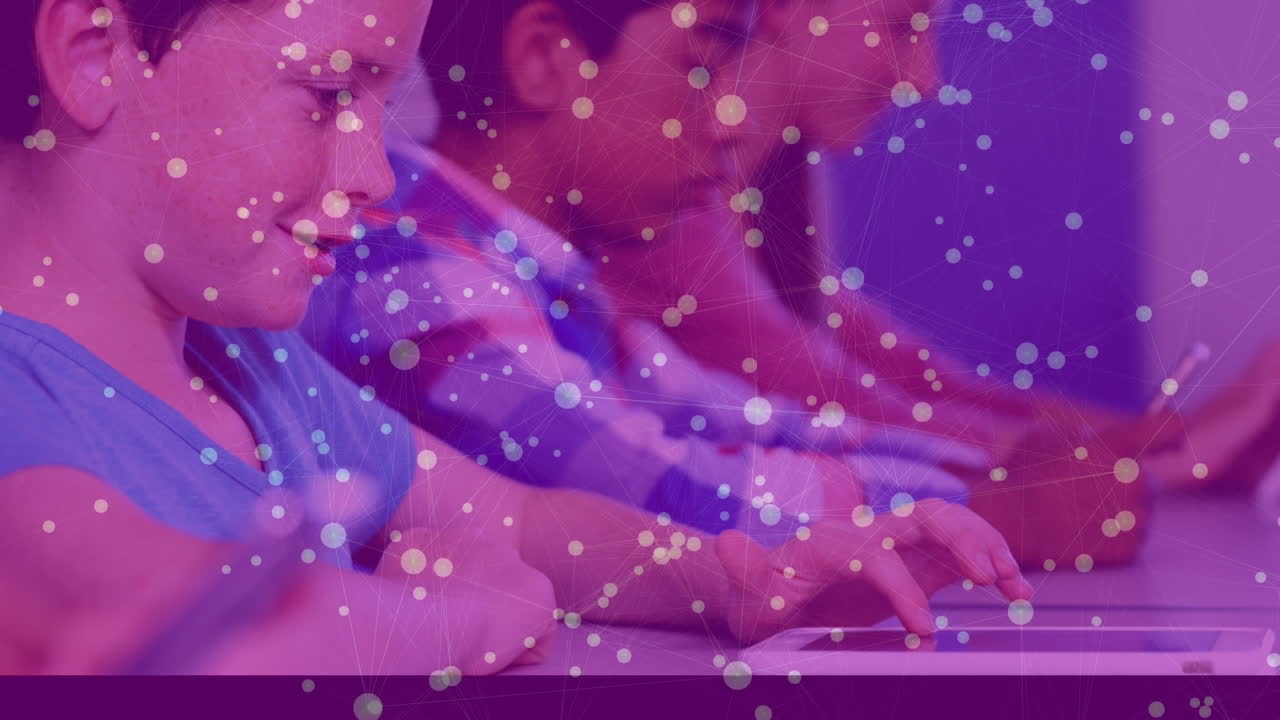 animación de la red de conexiones sobre los escolares en el aula