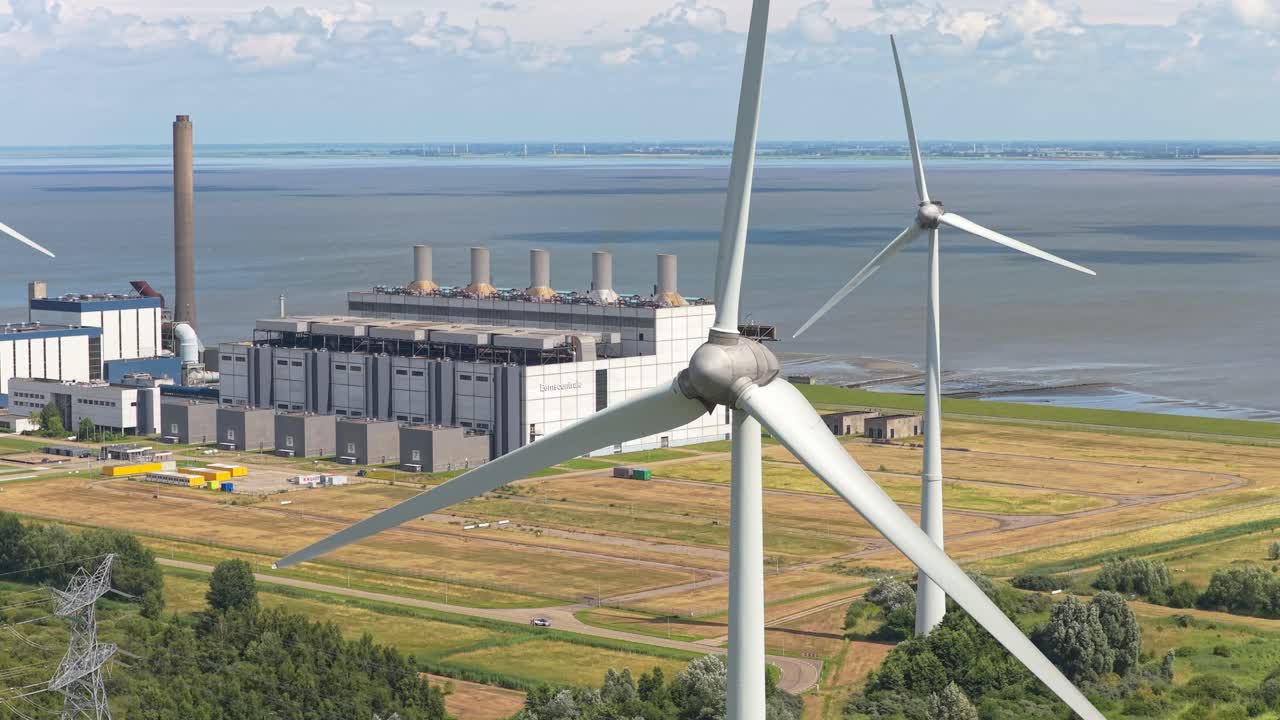 Gas-fired combined cycle Eemscentrale power facility, Delfzijl Eemshaven