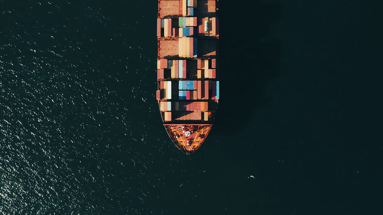 vista aérea de un buque de contenedores