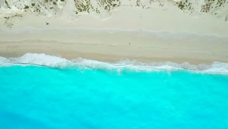 Paradies-Egremni-Strand-Lefkada-Horizontal-Blick-Nach-Unten-Fliegen-Nach-Oben