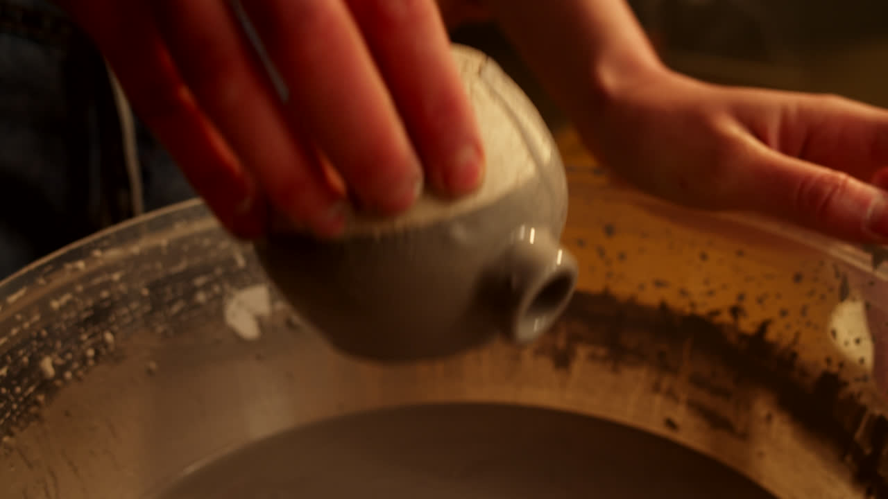 cerámica de construcción manual