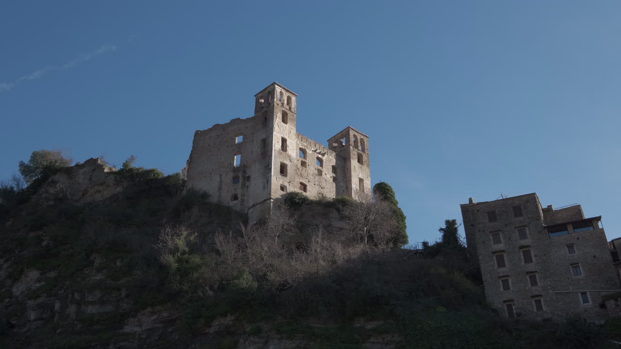 castillo de doria en dolceacqua, liguria