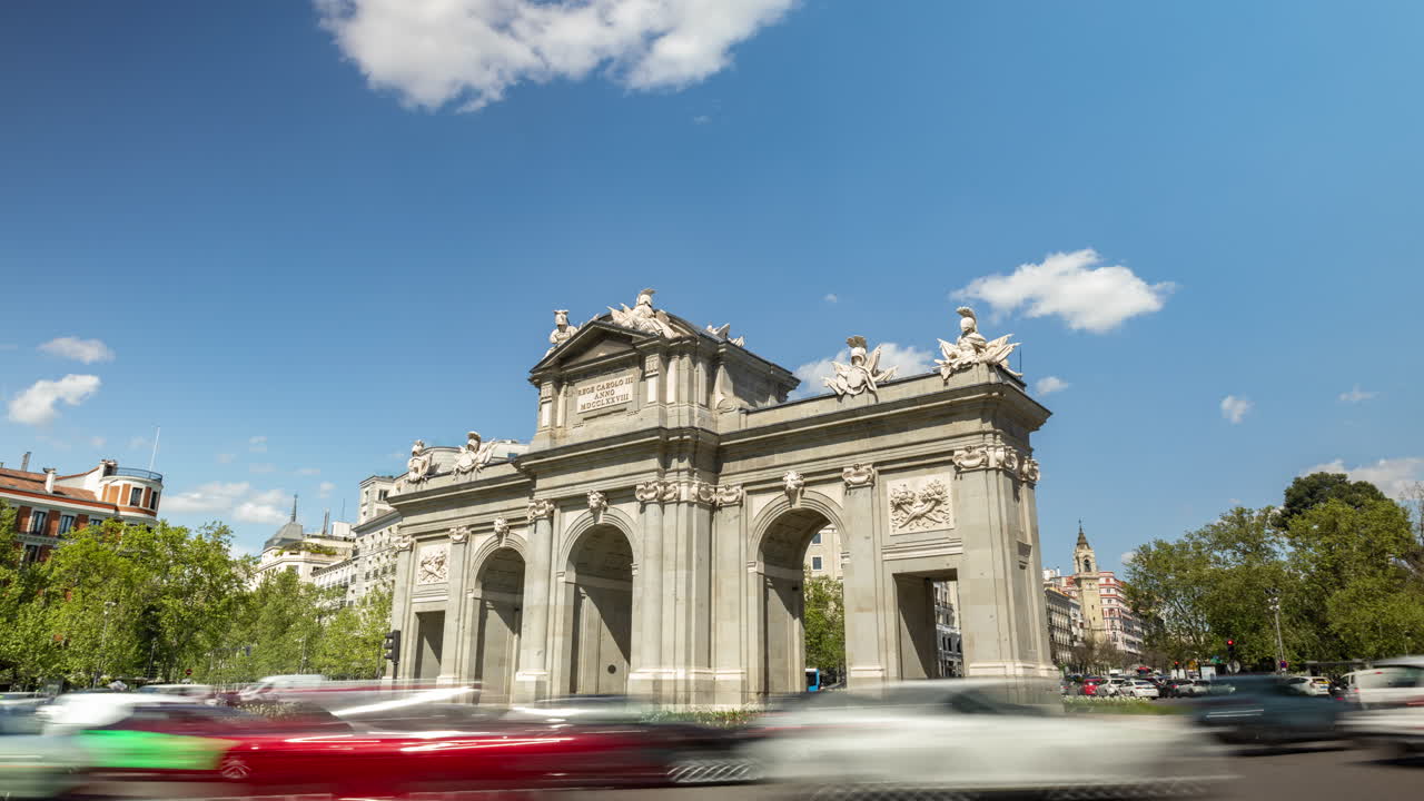 Timelapse of the madrid street scene Puerta de Alcala
