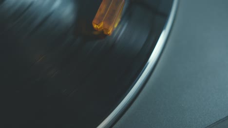 gramófono de 4k con movimiento de inclinación de vinilo a cámara lenta de 120 fotogramas por segundo