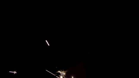 llamas de fuego aisladas sobre fondo negro