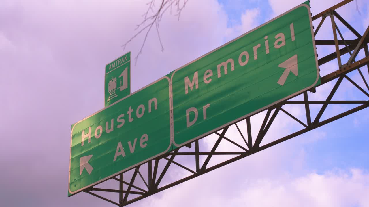 Wide Low-Angle View of Houston Ave and Memorial Dr, Houston, Texas