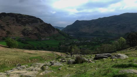 Impresionantes-Paisajes-Y-Vistas-En-Ullswater,-En-El-Distrito-De-Los-Lagos